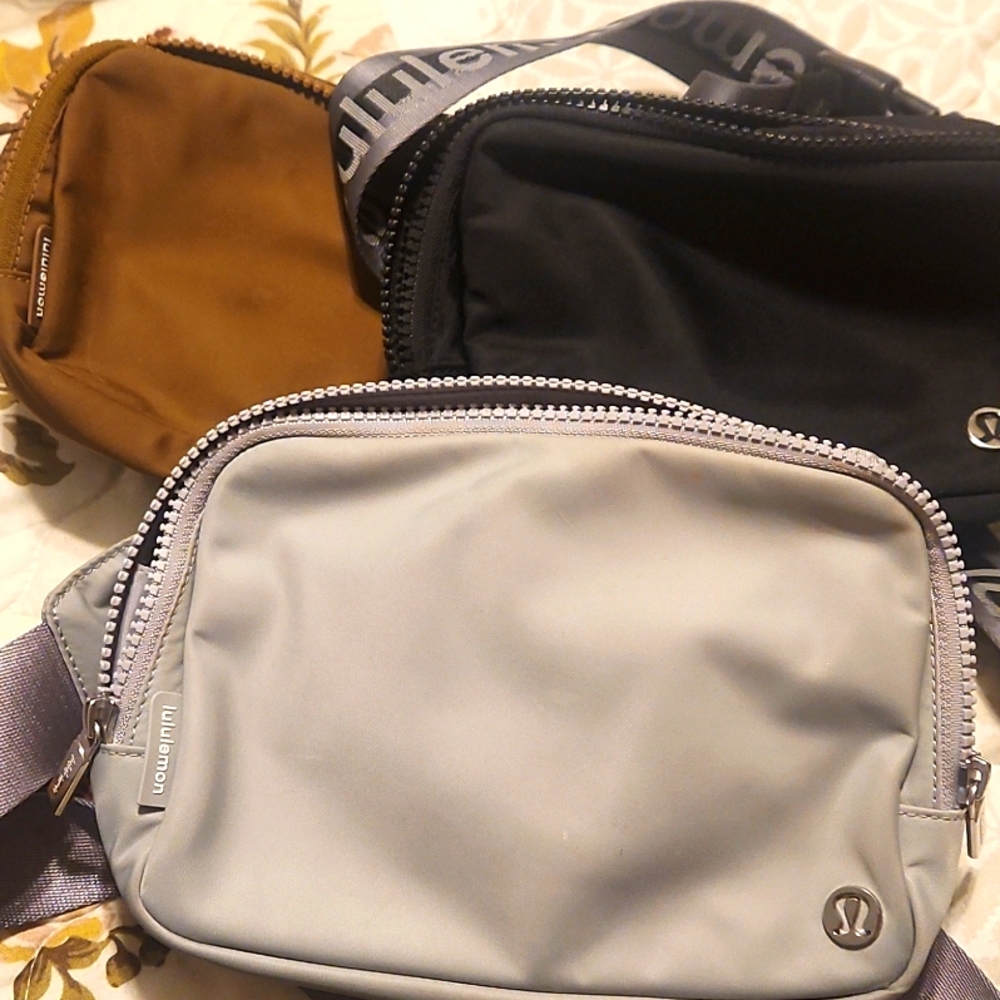 Lot of lululemon bags